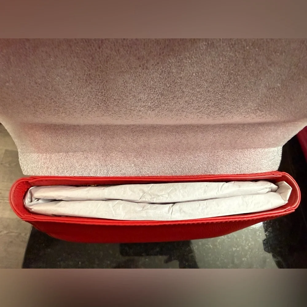 TORY BURCH Pebbled Leather Shoulder Bag With Adjustable Chain Vermillion Red - Picture 7 of 12